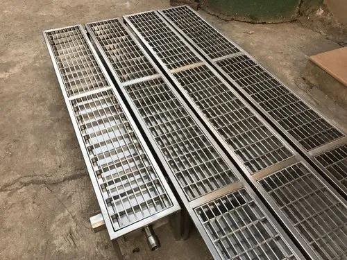 Gratings with SS L-Angle Manufacturers